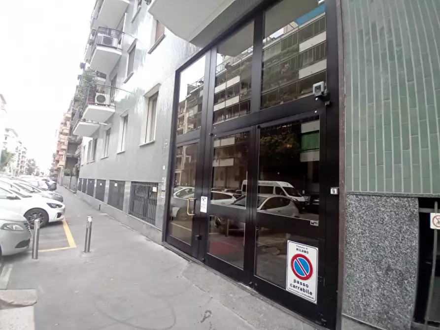 Immagine 10 di Appartamento in vendita  in Via Stendhal a Milano