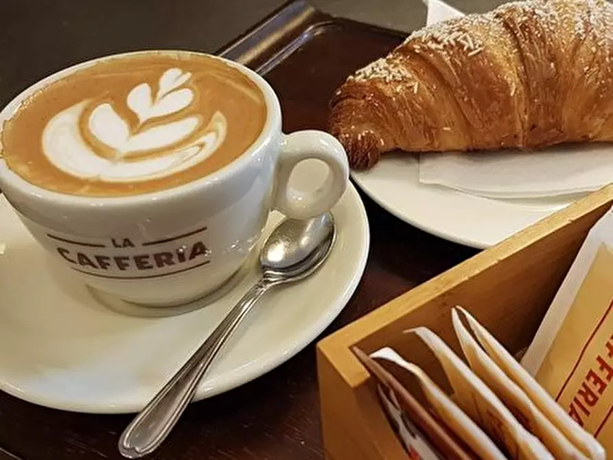 Immagine 4 di Attività commerciale in vendita  in Via Caselle a San Lazzaro Di Savena