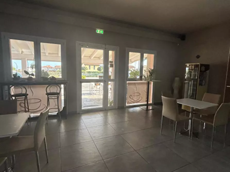 Immagine 5 di Attività commerciale in affitto  a Lendinara