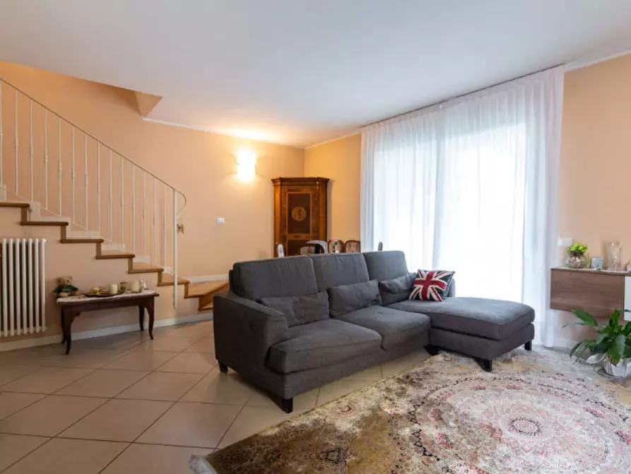 Immagine 5 di Casa quadrifamiliare in vendita  in Via Angelo Grillo a Teolo