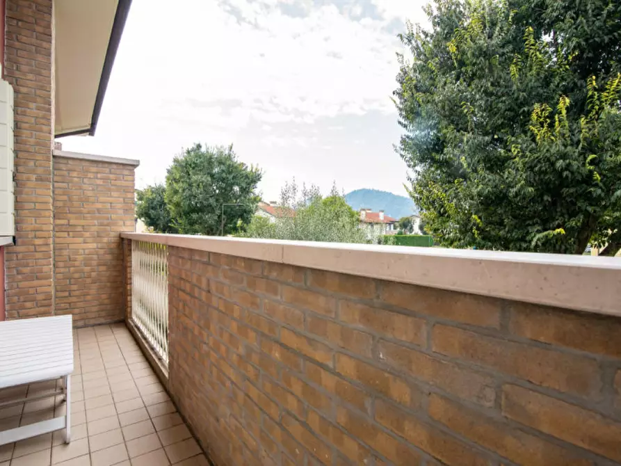 Immagine 15 di Casa quadrifamiliare in vendita  in Via Angelo Grillo a Teolo