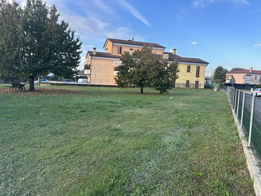Immagine 11 di Terreno in vendita  in Via Cesare Battisti a Istrana