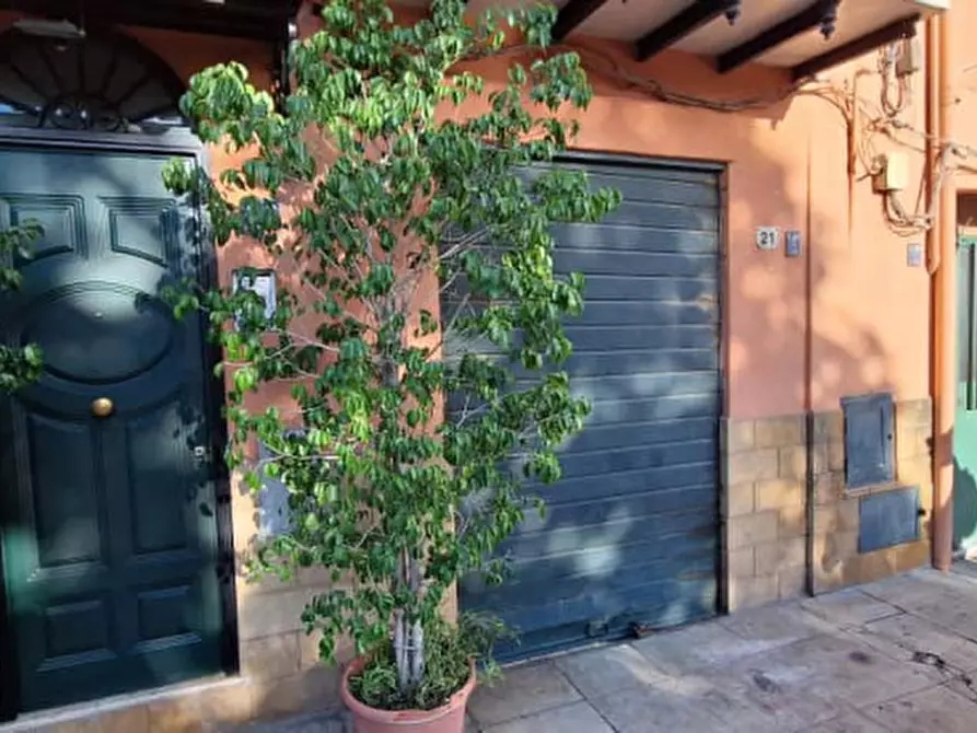 Immagine 2 di Capannone industriale in vendita  in Via Isaac Rabin 25 a Palermo