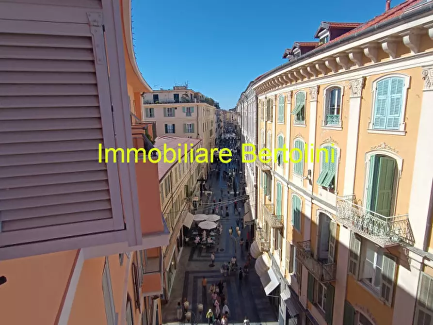 Immagine 3 di Appartamento in vendita  in CORSO MATTEOTTI a San Remo