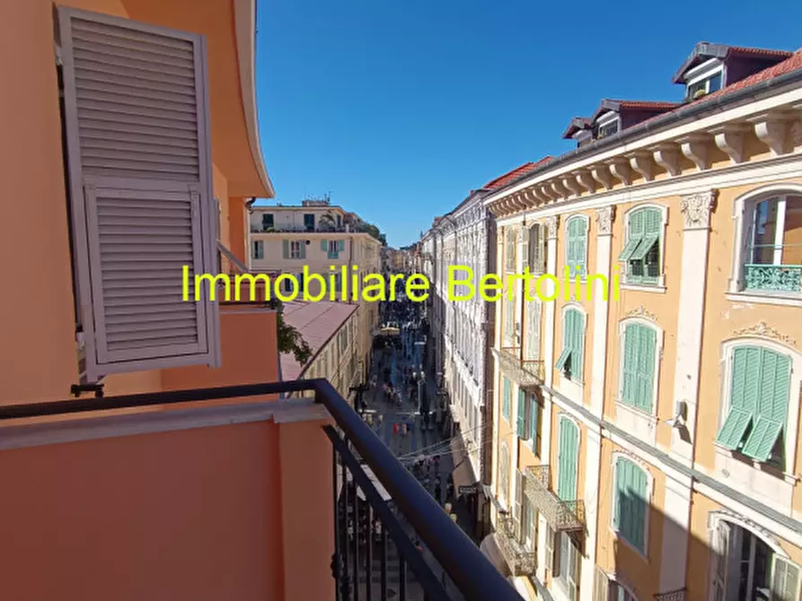 Immagine 11 di Appartamento in vendita  in CORSO MATTEOTTI a San Remo