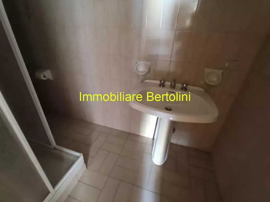 Immagine 13 di Appartamento in vendita  in CORSO MATTEOTTI a San Remo