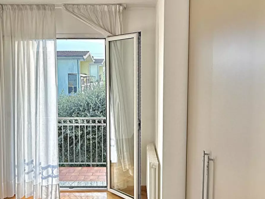 Immagine 10 di Appartamento in vendita  in Via Niccolò Paganini a Misano Adriatico