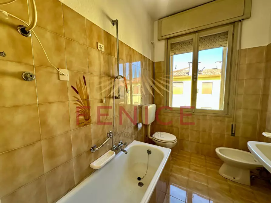 Immagine 23 di Casa bifamiliare in vendita  in via Maffei 24 a Montebelluna