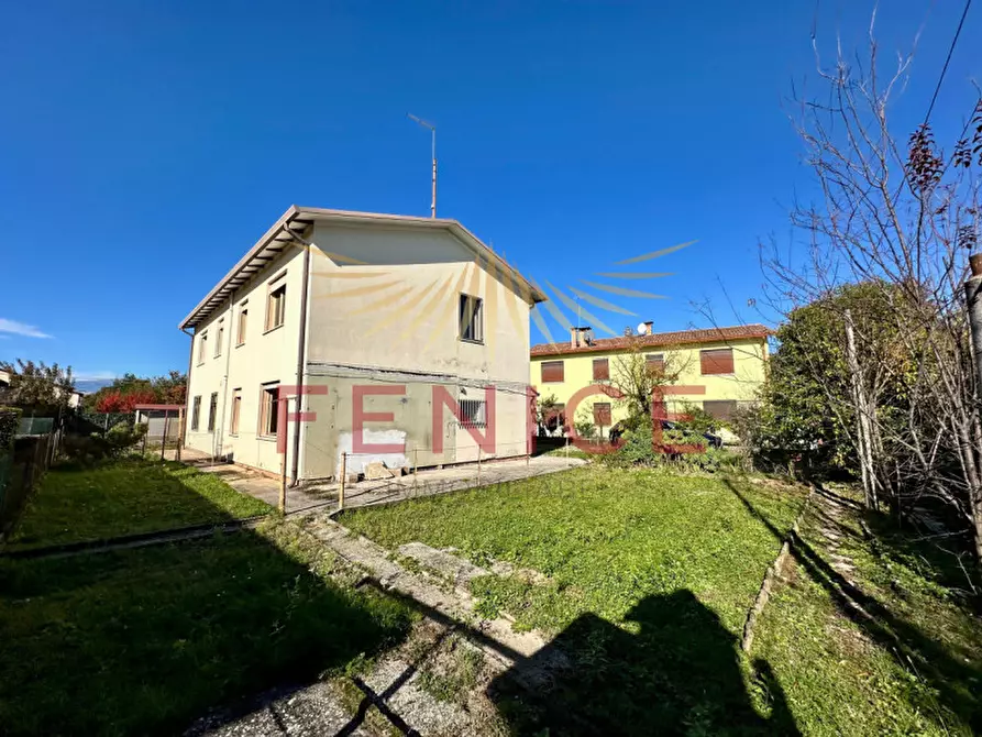 Immagine 25 di Casa bifamiliare in vendita  in via Maffei 24 a Montebelluna