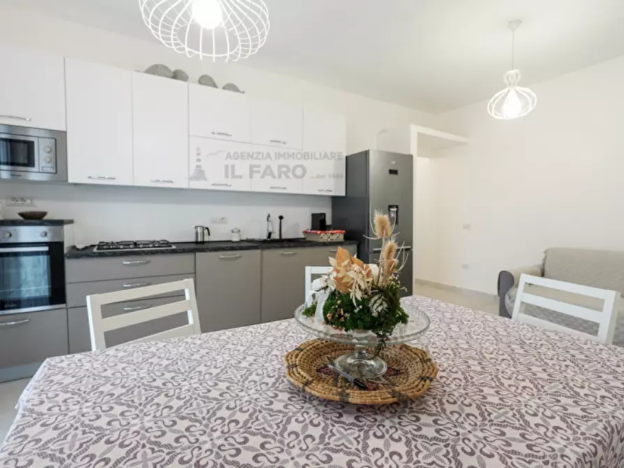 Immagine 5 di Appartamento in vendita  in Via Brigata Sassari a La Maddalena