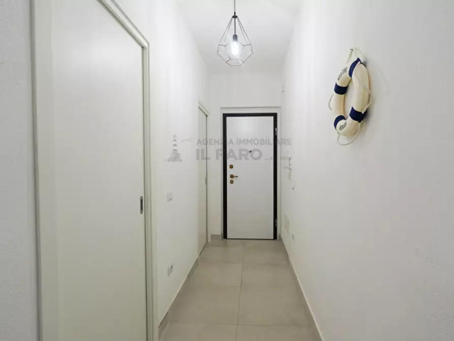 Immagine 7 di Appartamento in vendita  in Via Brigata Sassari a La Maddalena