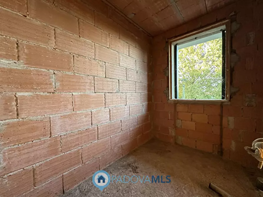 Immagine 7 di Casa bifamiliare in vendita  in Via Roma a Due Carrare