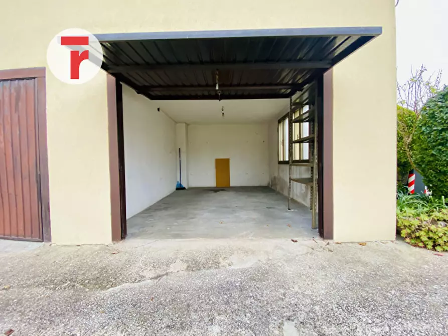 Immagine 1 di Garage in vendita  in via pioga 220 a Campodarsego