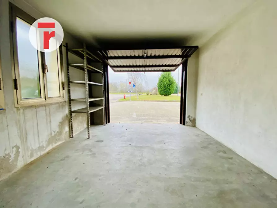 Immagine 2 di Garage in vendita  in via pioga 220 a Campodarsego