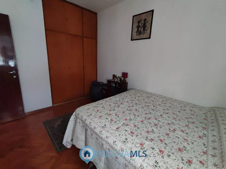 Immagine 2 di Appartamento in vendita  a Padova