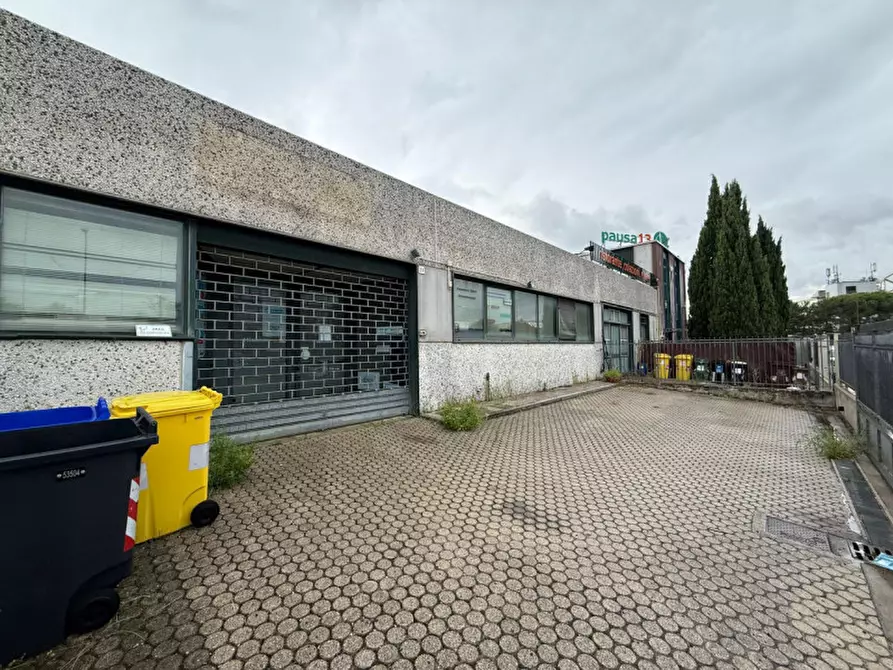 Immagine 9 di Attività commerciale in affitto  in Via dell'Artigianato 29 a Livorno