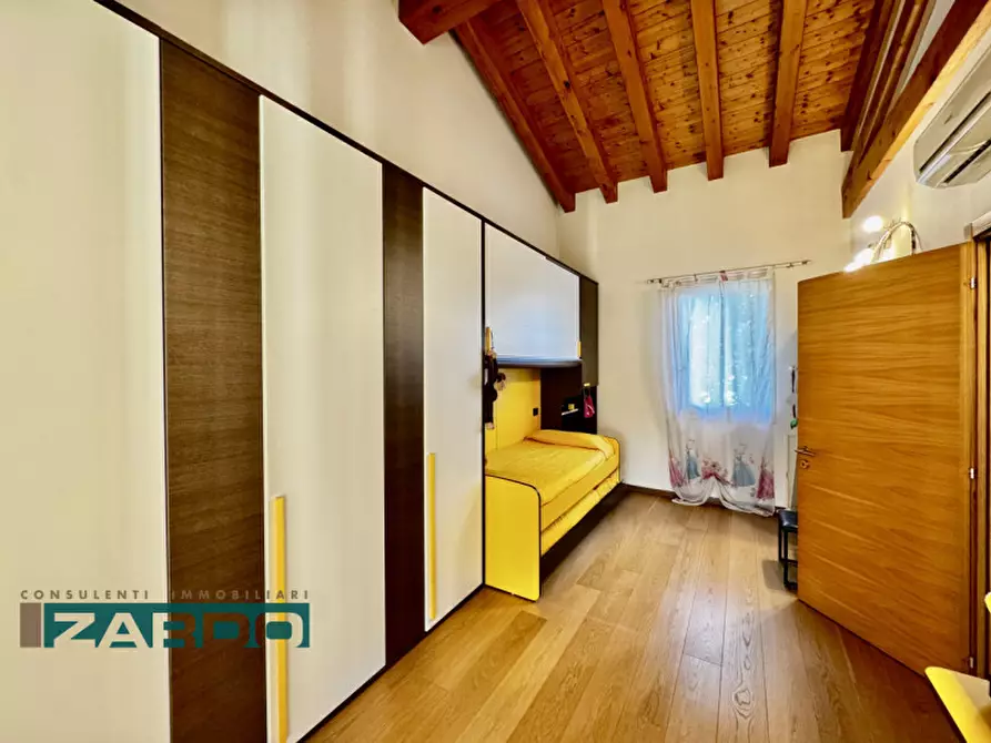 Immagine 13 di Casa indipendente in vendita  a Loria