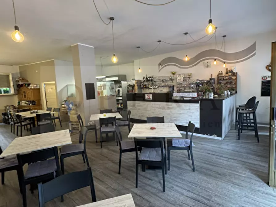 Immagine 1 di Attività commerciale in affitto  in Romstraße - Via Roma a Merano .Meran.