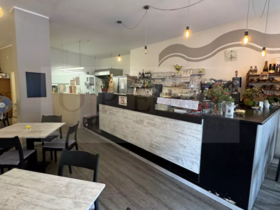 Immagine 10 di Attività commerciale in affitto  in Romstraße - Via Roma a Merano .Meran.