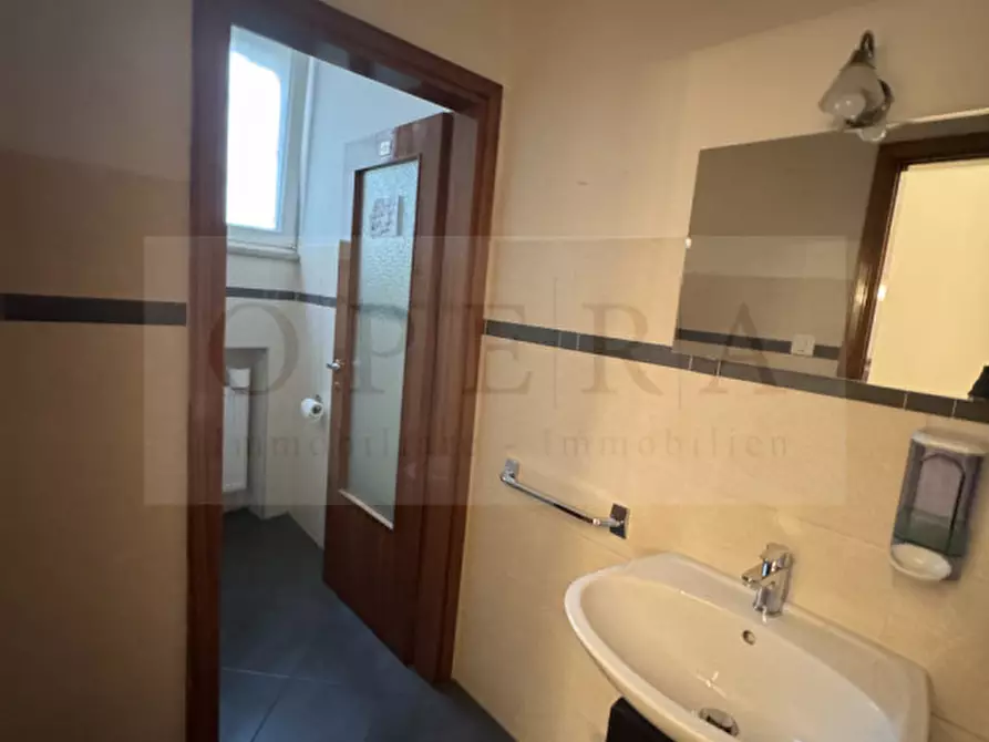 Immagine 16 di Attività commerciale in affitto  in Romstraße - Via Roma a Merano .Meran.