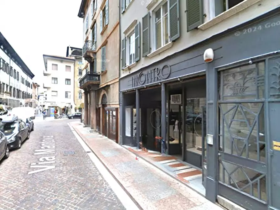Immagine 3 di Negozio in affitto  in Via Mantova a Trento