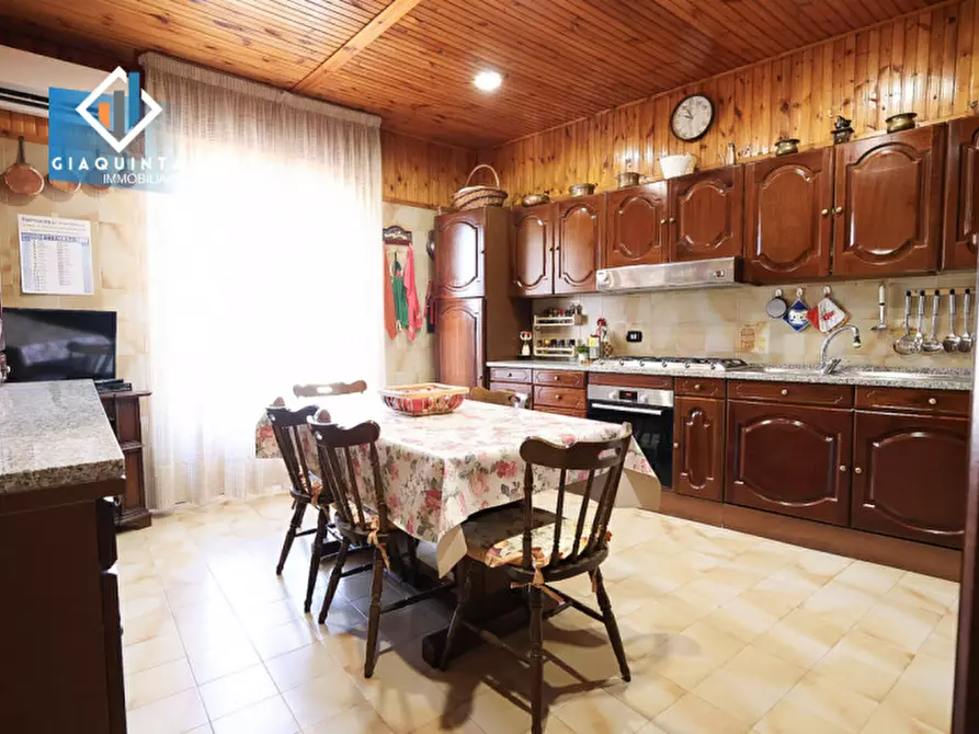 Immagine 4 di Appartamento in vendita  in Via Commendator Vincenzo Panebianco N.12 a Palagonia