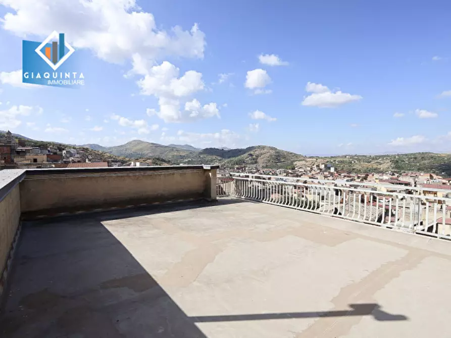 Immagine 5 di Appartamento in vendita  in Via Commendator Vincenzo Panebianco N.12 a Palagonia