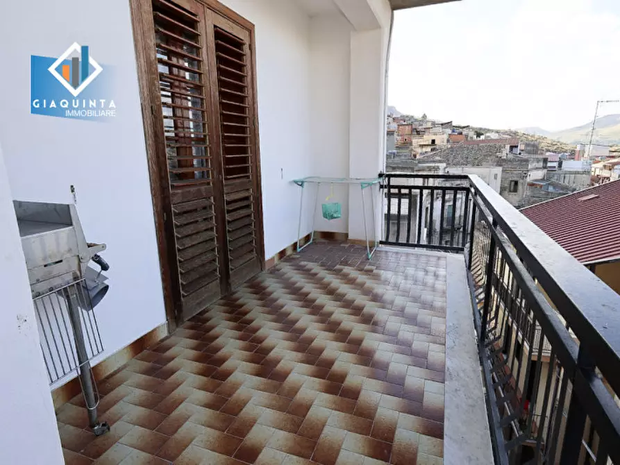 Immagine 13 di Appartamento in vendita  in Via Commendator Vincenzo Panebianco N.12 a Palagonia