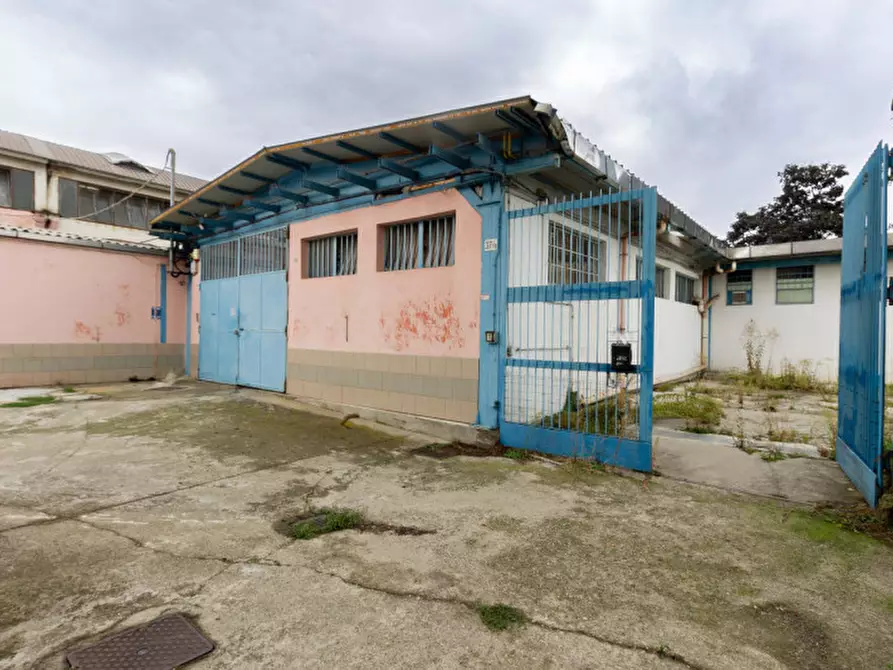 Immagine 3 di Capannone industriale in vendita  in Via Raffaello Sanzio, 35 a Mappano