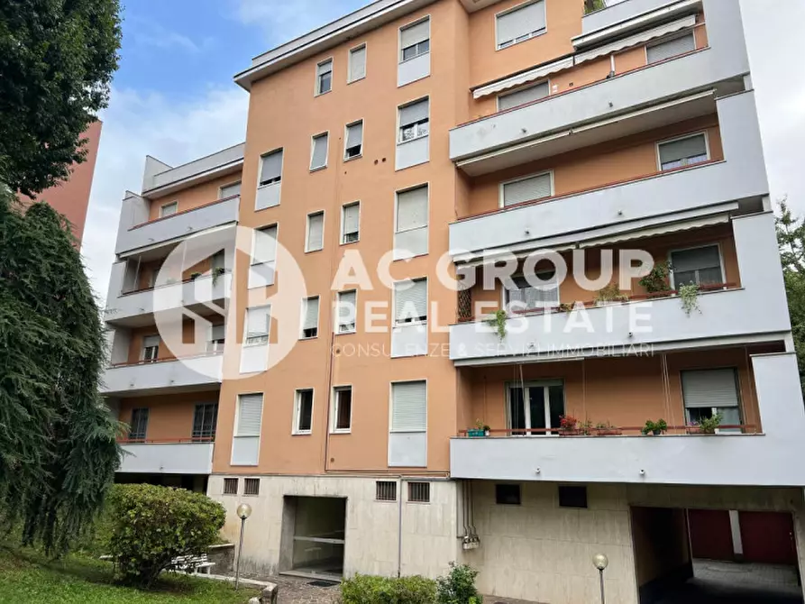 Immagine 2 di Appartamento in vendita  in Via Alessandro Volta a Saronno