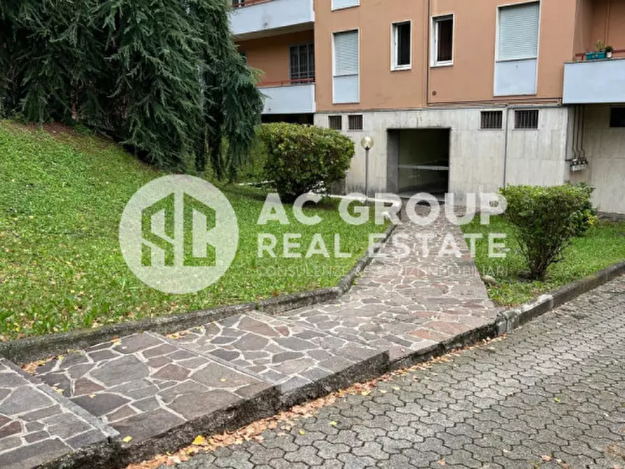 Immagine 3 di Appartamento in vendita  in Via Alessandro Volta a Saronno