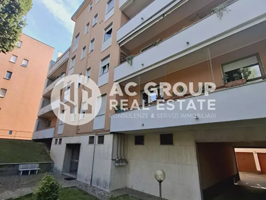 Immagine 5 di Appartamento in vendita  in Via Alessandro Volta a Saronno