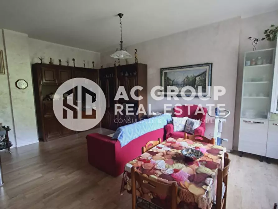 Immagine 10 di Appartamento in vendita  in Via Alessandro Volta a Saronno