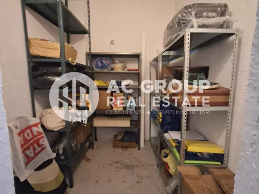 Immagine 18 di Appartamento in vendita  in Via Alessandro Volta a Saronno