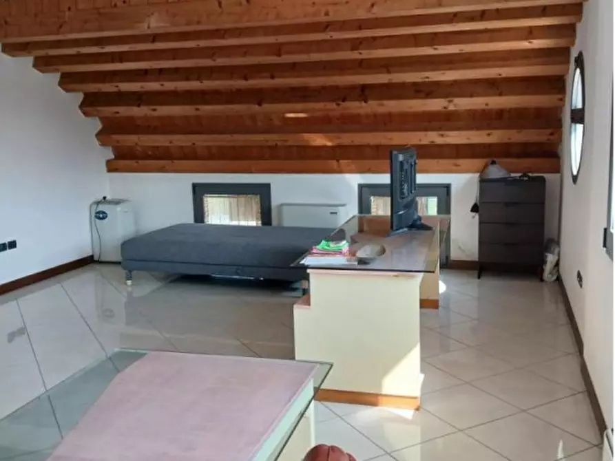 Immagine 5 di Ufficio in vendita  in Via Provinciale Sud a Fosso'