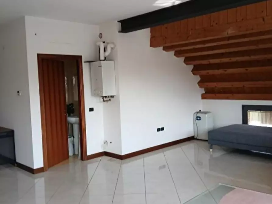 Immagine 6 di Ufficio in vendita  in Via Provinciale Sud a Fosso'