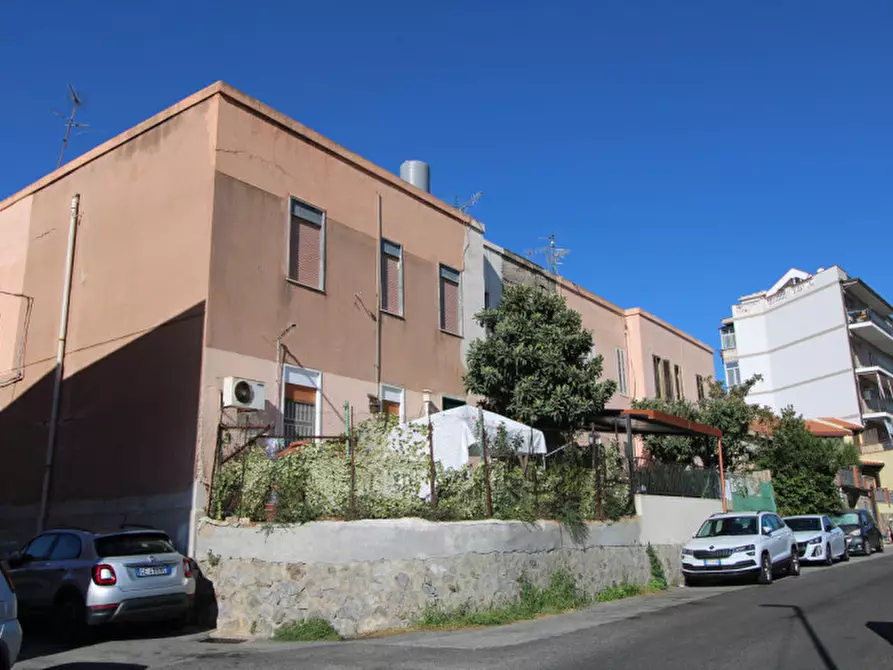 Immagine 17 di Appartamento in vendita  in via montepiselli 88 a Messina