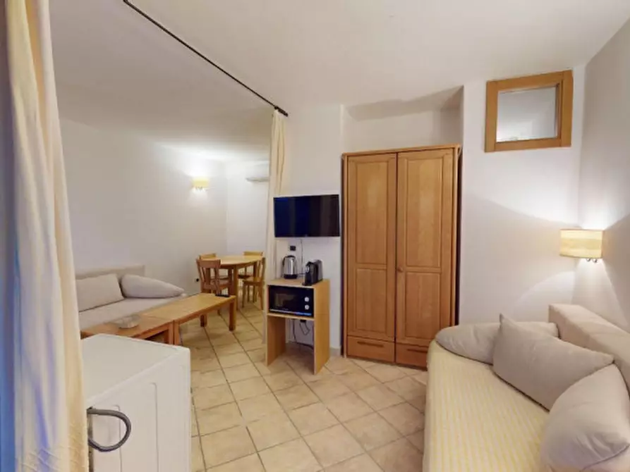 Immagine 6 di Appartamento in vendita  in via fontana umbrina a Olbia