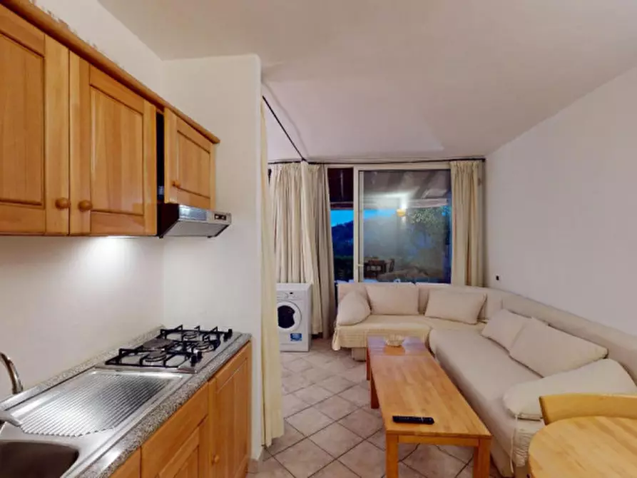 Immagine 9 di Appartamento in vendita  in via fontana umbrina a Olbia