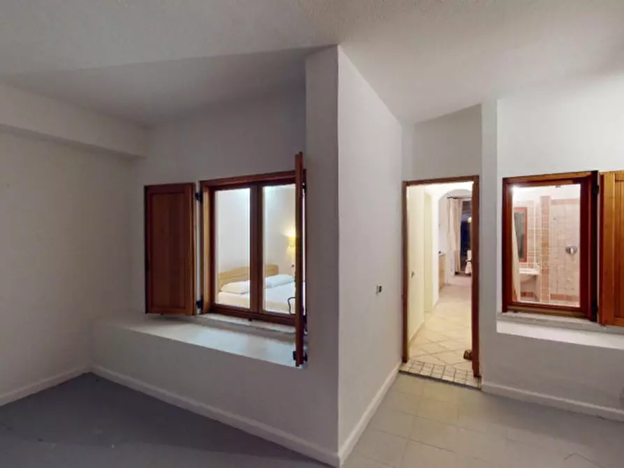 Immagine 11 di Appartamento in vendita  in via fontana umbrina a Olbia