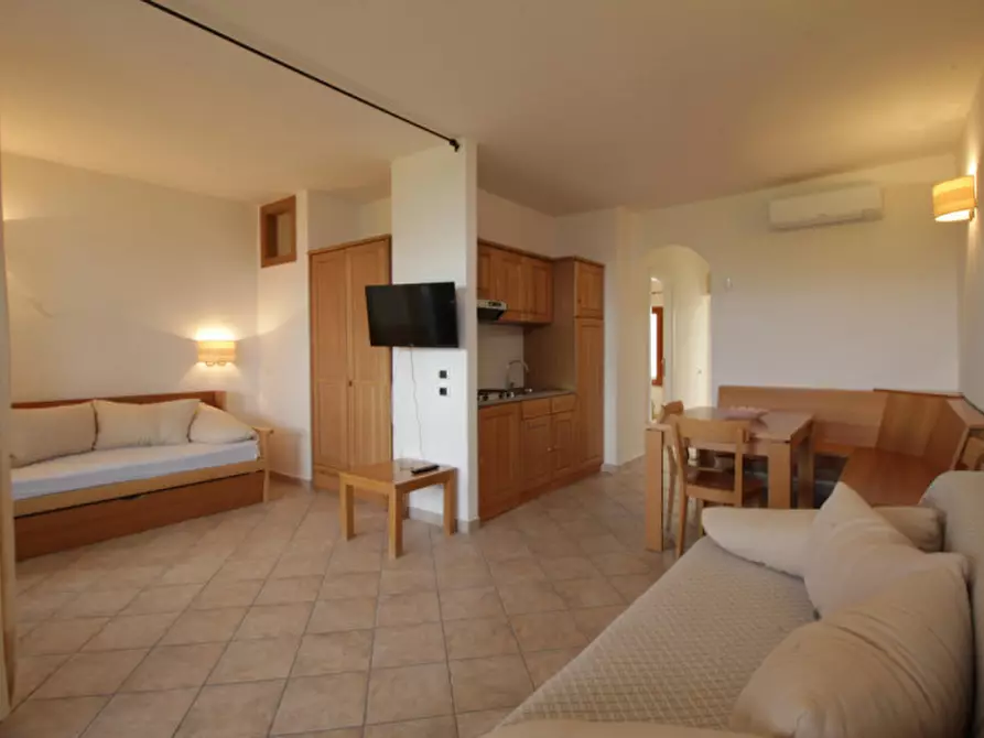 Immagine 16 di Appartamento in vendita  in via fontana umbrina a Olbia