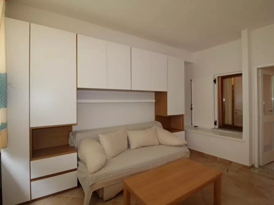 Immagine 18 di Appartamento in vendita  in via fontana umbrina a Olbia