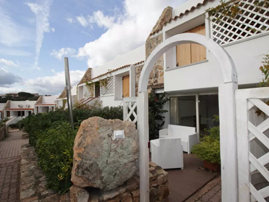 Immagine 30 di Appartamento in vendita  in via fontana umbrina a Olbia