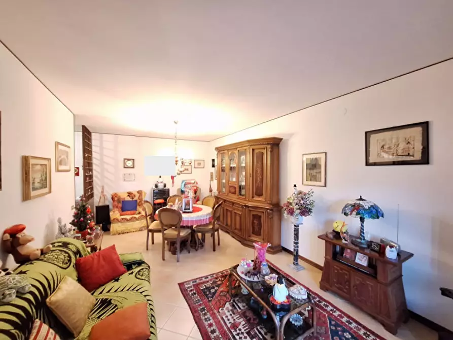 Immagine 5 di Appartamento in vendita  in Via Alessandro Scarlatti a Rovigo