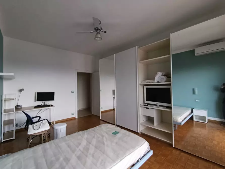 Immagine 11 di Appartamento in affitto  in C.so Correnti Cesare, 35 a Torino