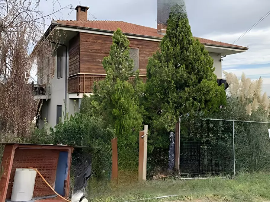 Immagine 2 di Attività commerciale in vendita  in Via Saluzzo 30 a Barge