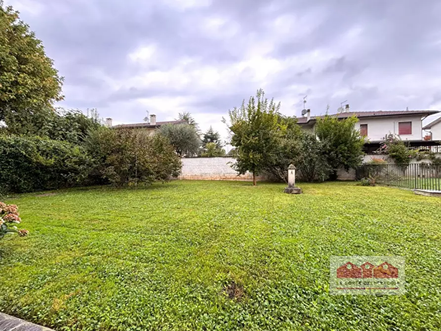 Immagine 5 di Casa bifamiliare in affitto  in Via delle Ortensie a Caldogno