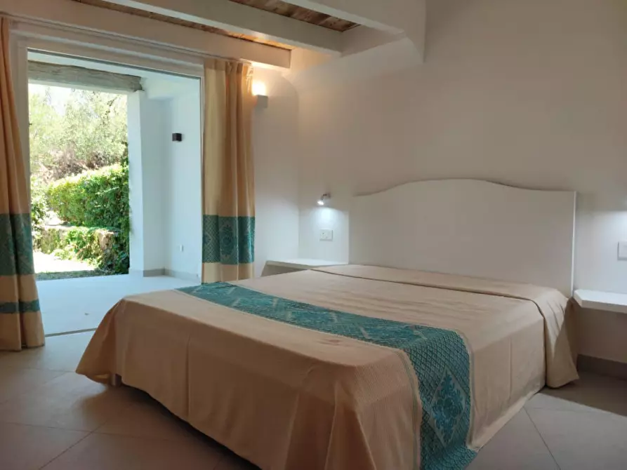 Immagine 17 di Villetta a schiera in vendita  in via fontana umbrina a Olbia