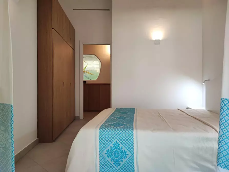 Immagine 19 di Villetta a schiera in vendita  in via fontana umbrina a Olbia