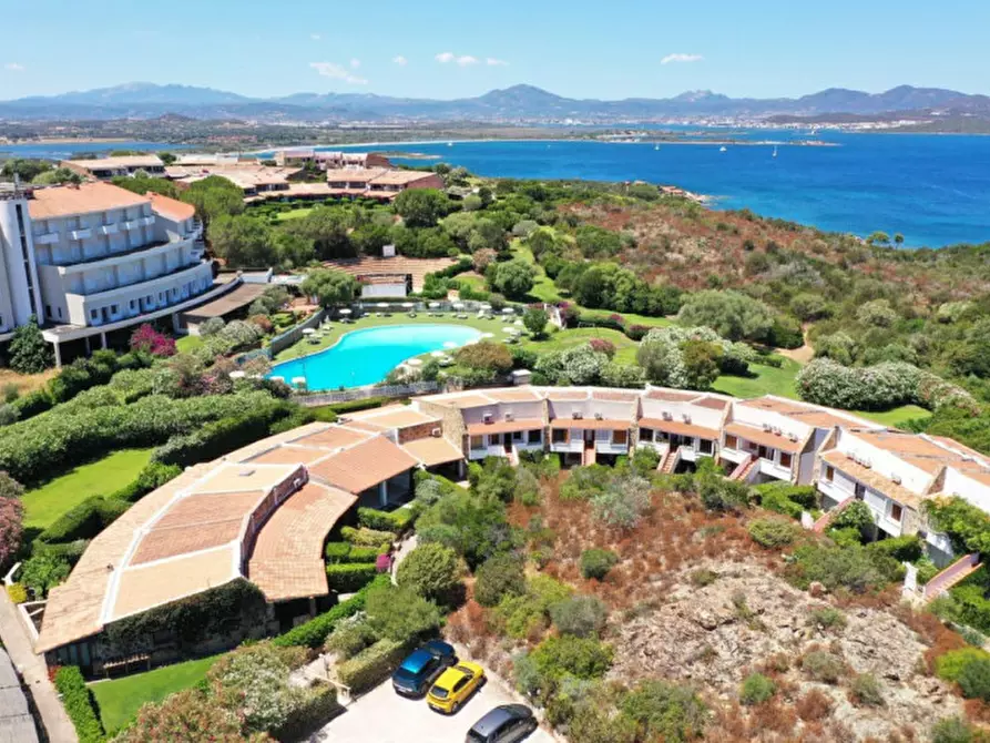 Immagine 32 di Villetta a schiera in vendita  in via fontana umbrina a Olbia